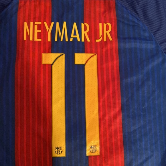 Neymar Barca jersey - Picture 5 of 8